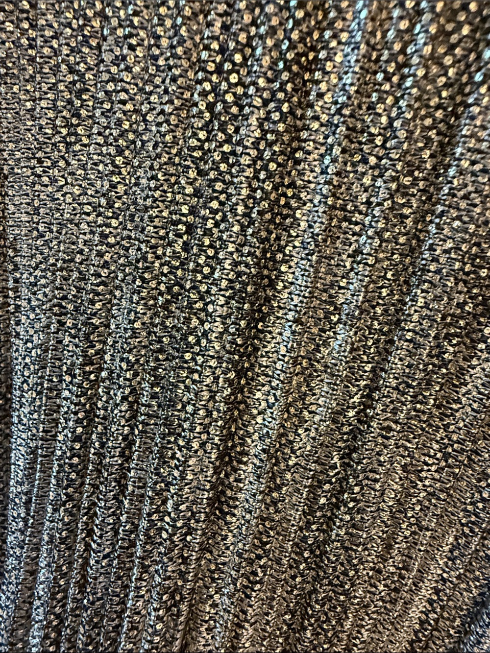 Metallic Forever 21 Top - Picture 4 of 4